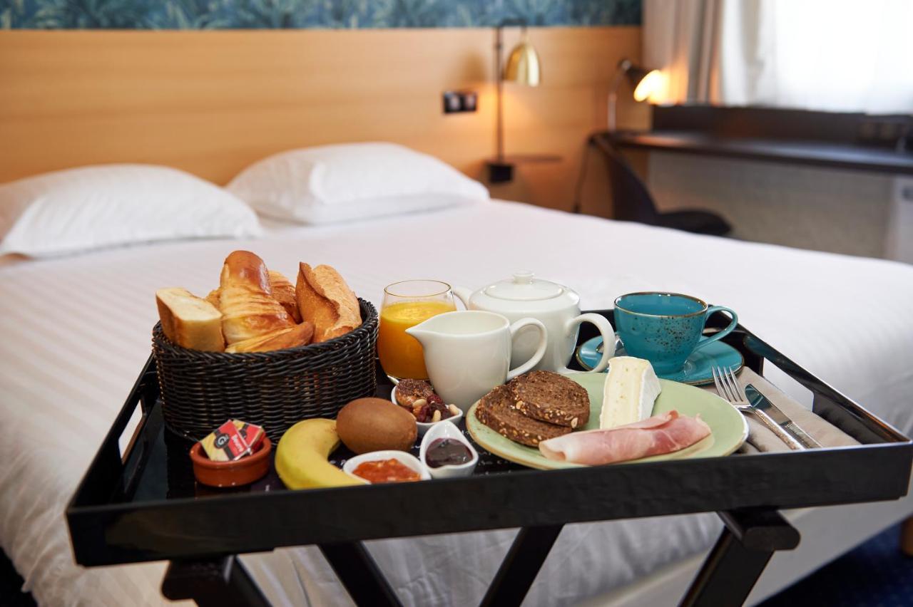 Logis Auberge Du Port Bazeilles Ngoại thất bức ảnh
