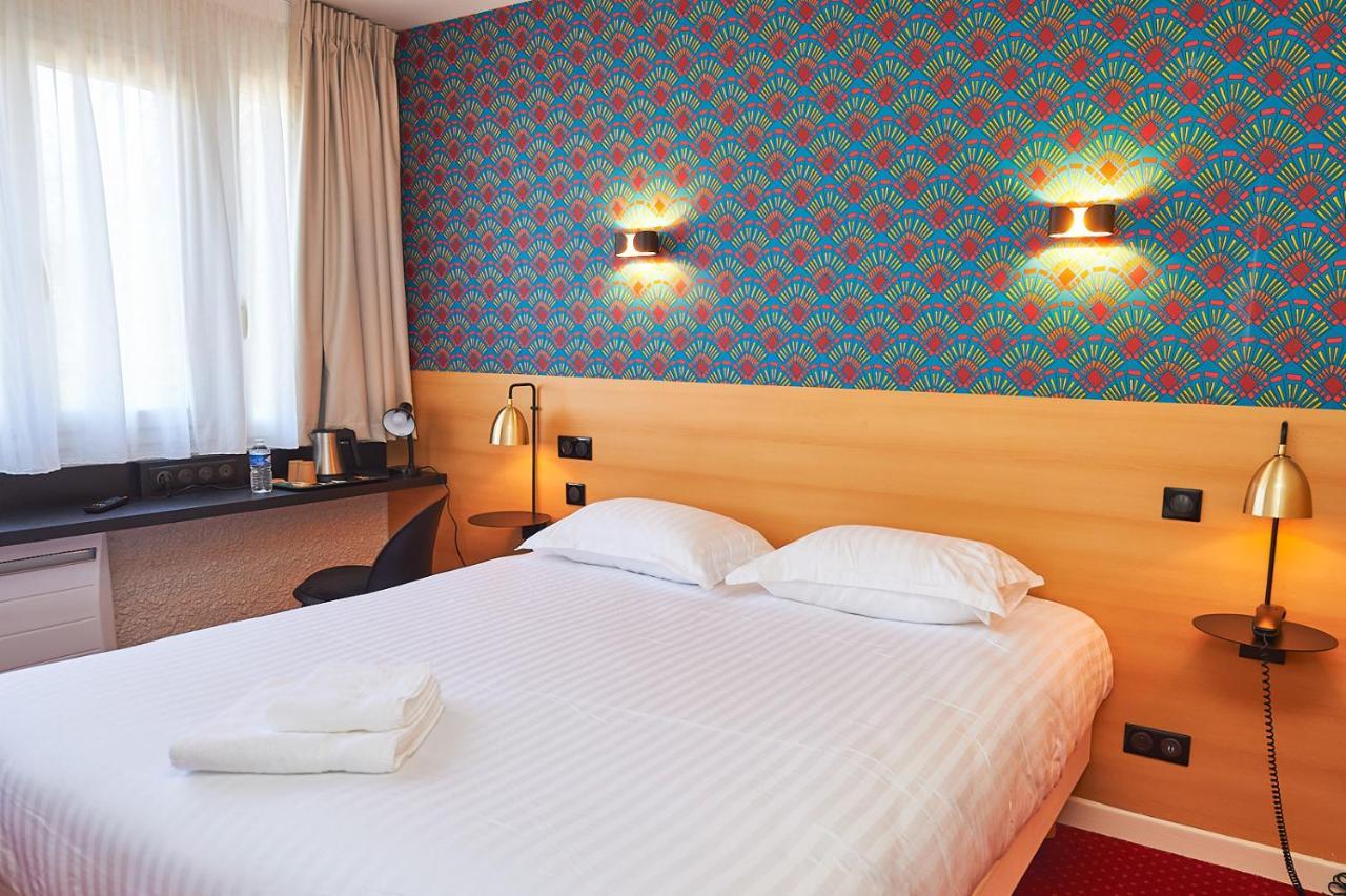 Logis Auberge Du Port Bazeilles Ngoại thất bức ảnh
